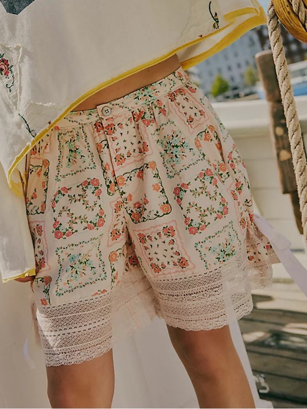 Free People Blooming Lace Shorts - Ivory - NWT